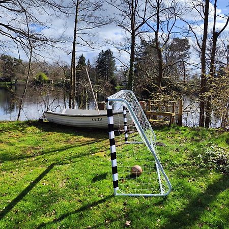 Ferienhaus Blauer See Mit Optionalem Hot-Tub Бокхорн Екстериор снимка